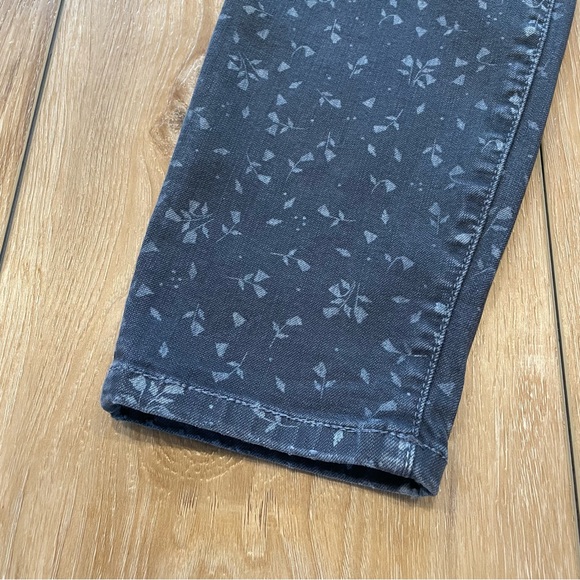 Current/Elliott The Stiletto Floral Print Jeans - Picture 7 of 16